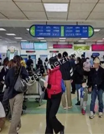 流感高发医院排队